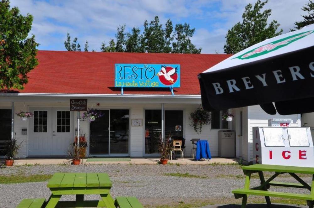 Camping & Chalets De La Demi-Lieue Hotel Saint-Jean-Port-Joli Exterior foto